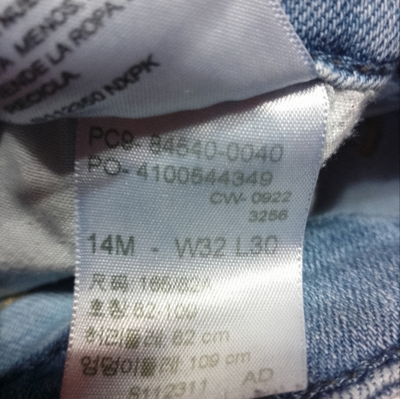 Levi's Signature Mid Rise Skinny Light Fade Denim Jeans - Picture 3 of 5